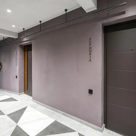 Olvios Luxury Apartament *